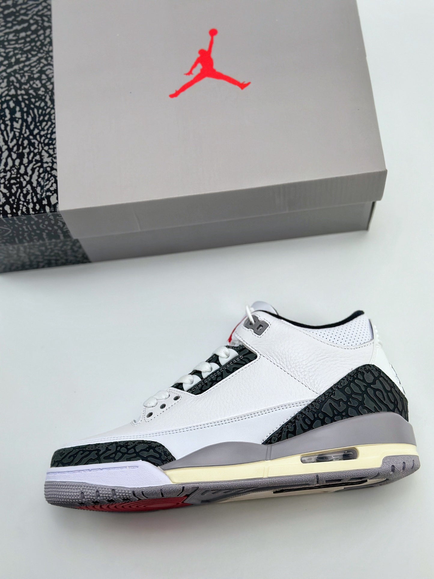 (J)  Air 3 retro （white grey）