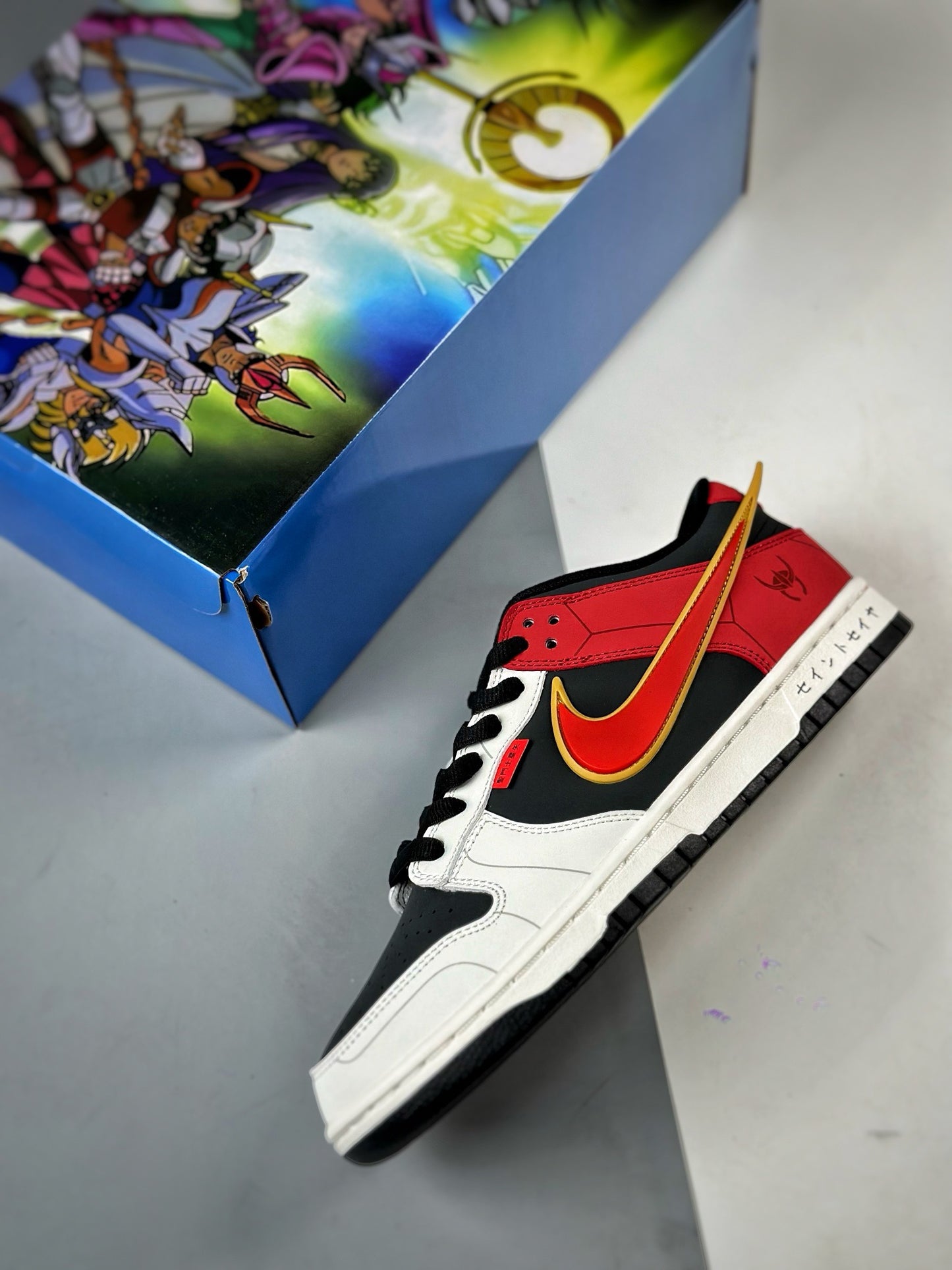 (J) NIKE, Otomo Katsuhiro co-branded summer style Saint Seiya black and red