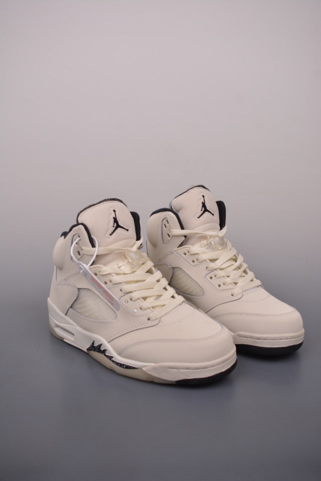 (J)  Air Jordan 5 Low