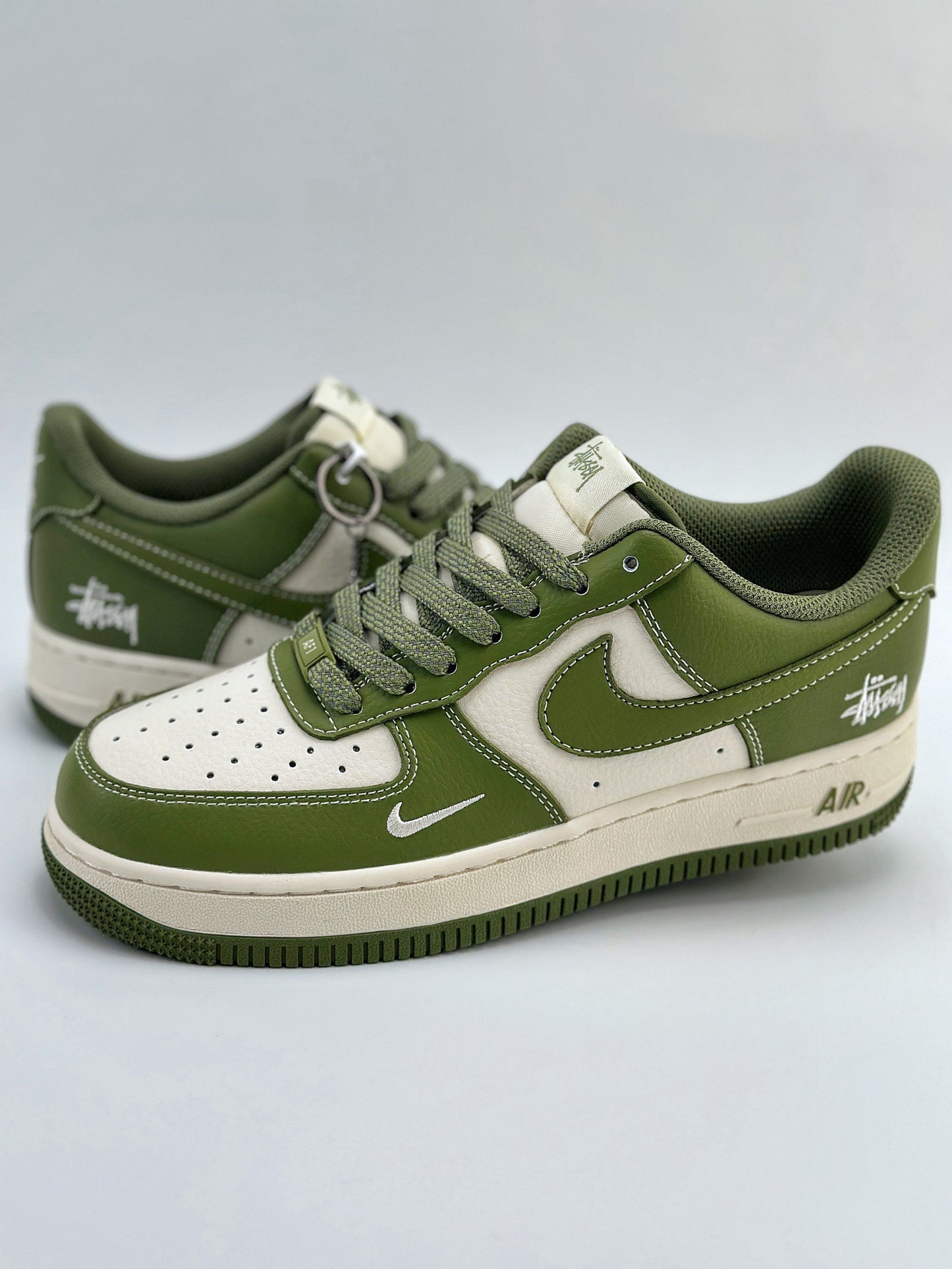 (J)  Air Force 1 Low 07 x Stussy