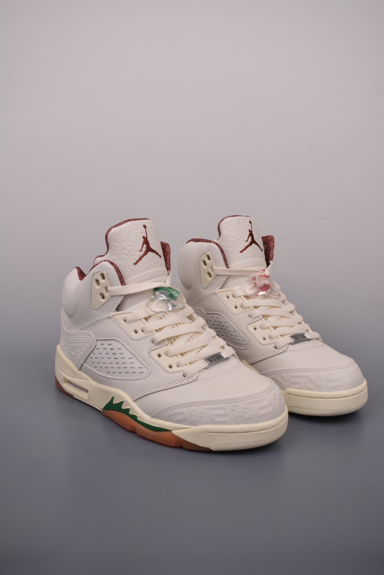 (J)  Air Jordan 5 Retro EL GRITO