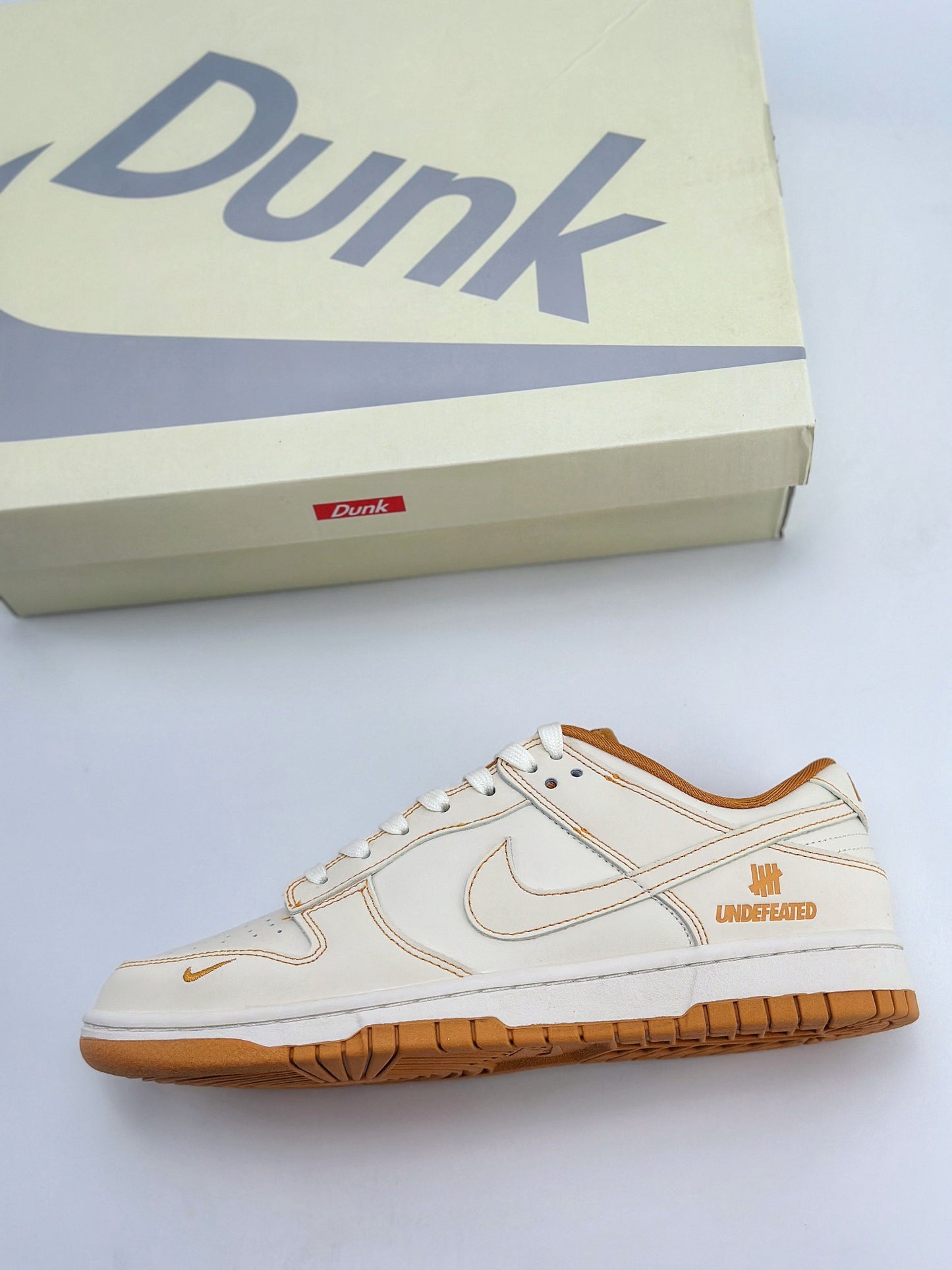 (J) SB Dunk Low x UNDEFEATED （(white yellow) Nike