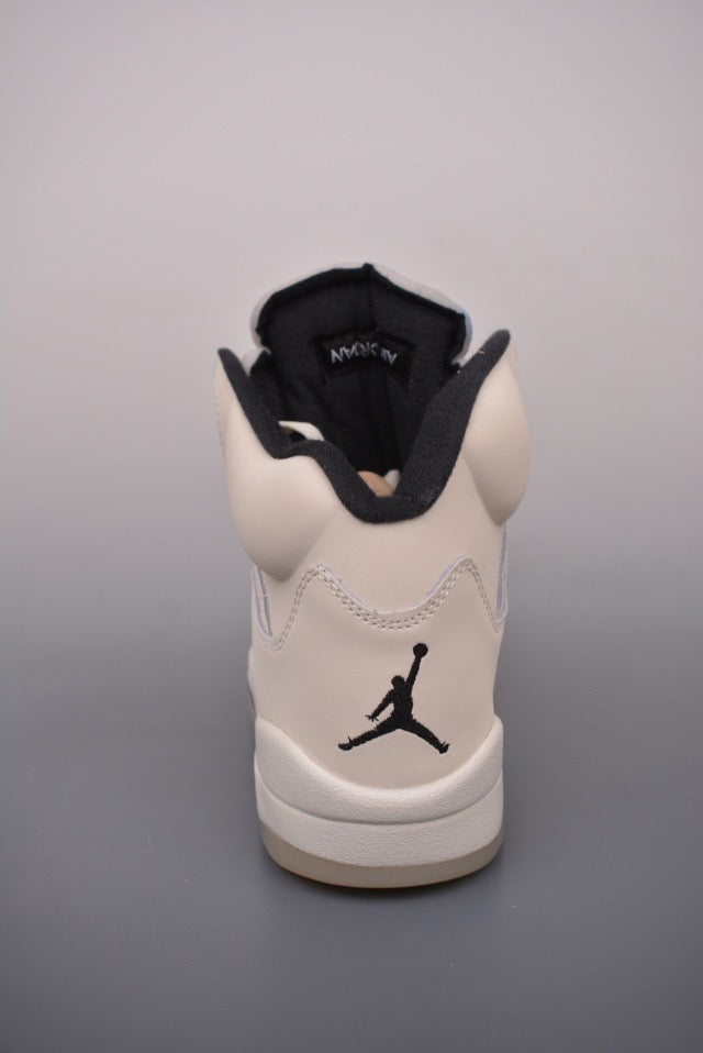 (J)  Air Jordan 5 Low