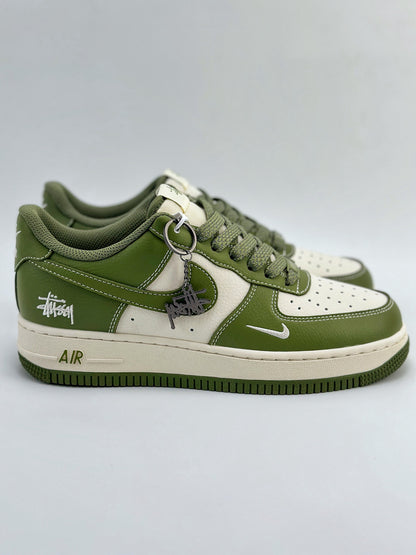 (J)  Air Force 1 Low 07 x Stussy