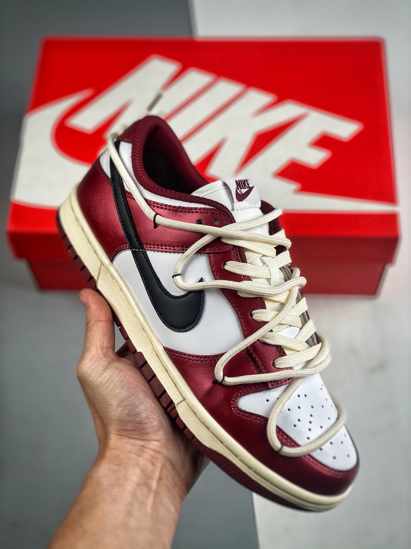 (J) NIKE dunk low Red Wine Estate Bordeaux Red