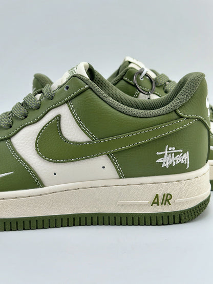 (J)  Air Force 1 Low 07 x Stussy