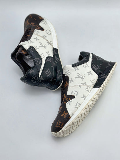 (J) Louis Vuitton Arch light sneakers