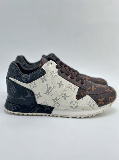 (J) Louis Vuitton Arch light sneakers