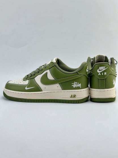 (J)  Air Force 1 Low 07 x Stussy