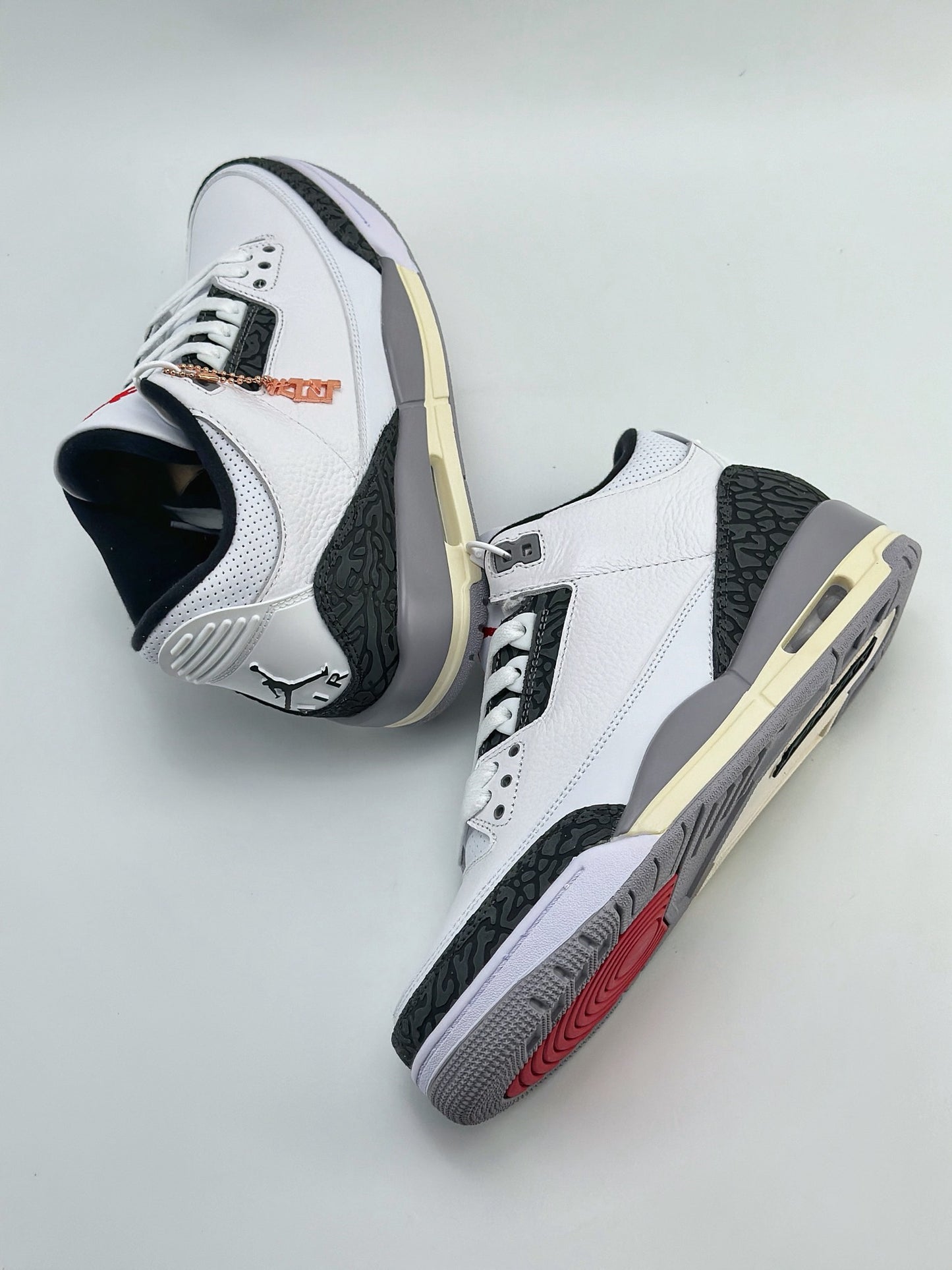 (J)  Air 3 retro （white grey）